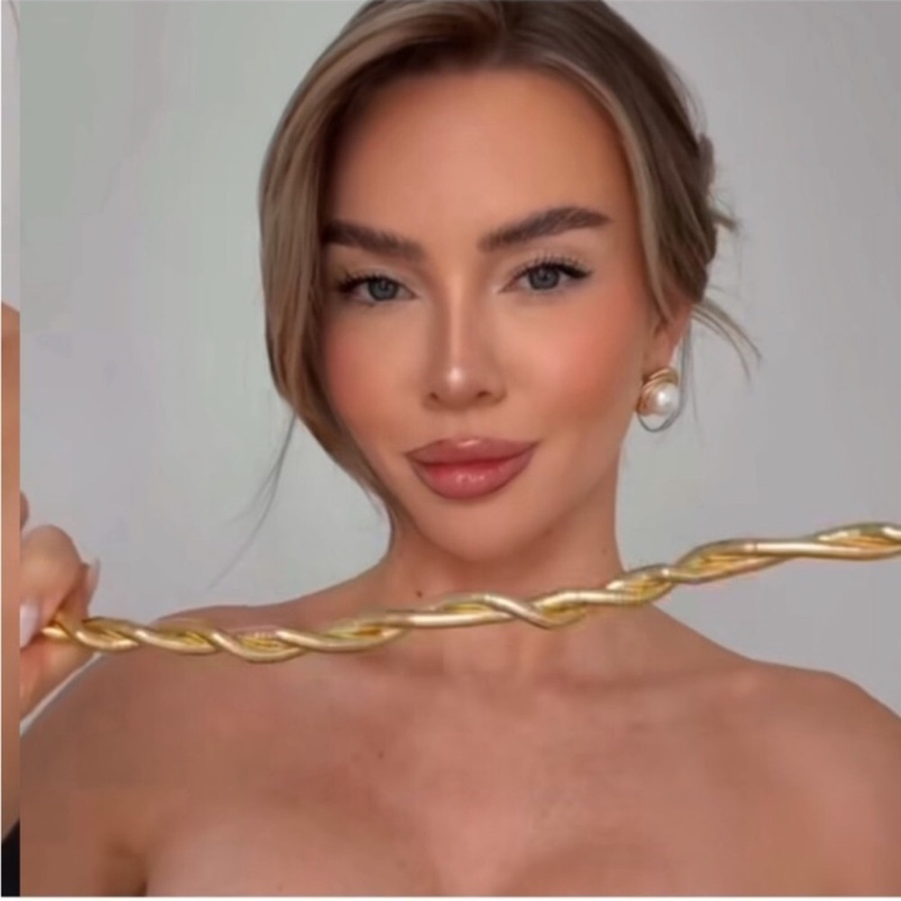 New 24k Gold Plated Bendable Gold Necklace - Picture 8 of 9